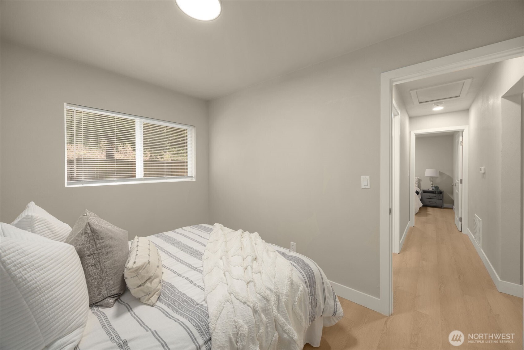 12041 S 56th Place , Seattle, WA 98178