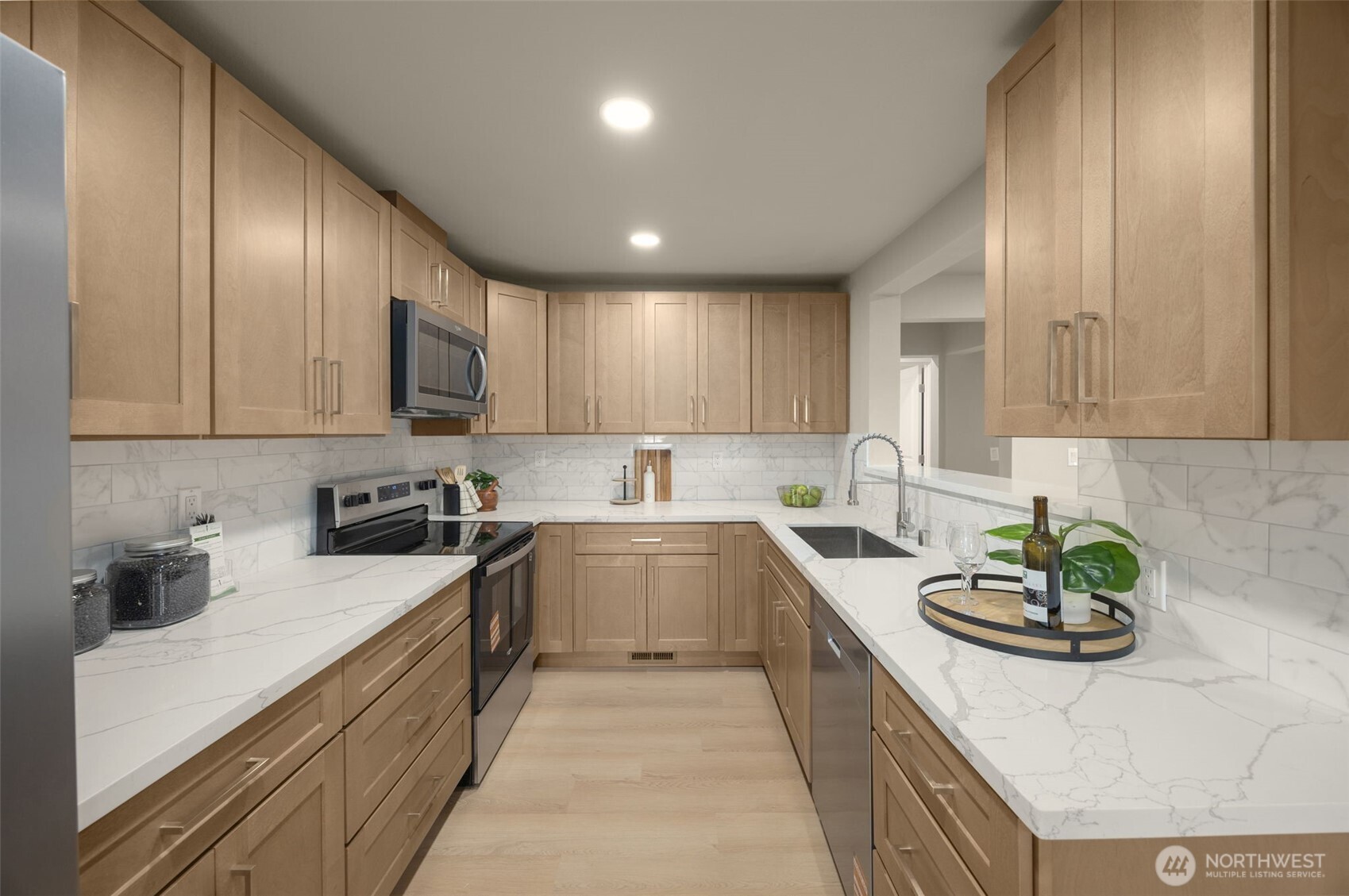 12041 S 56th Place , Seattle, WA 98178