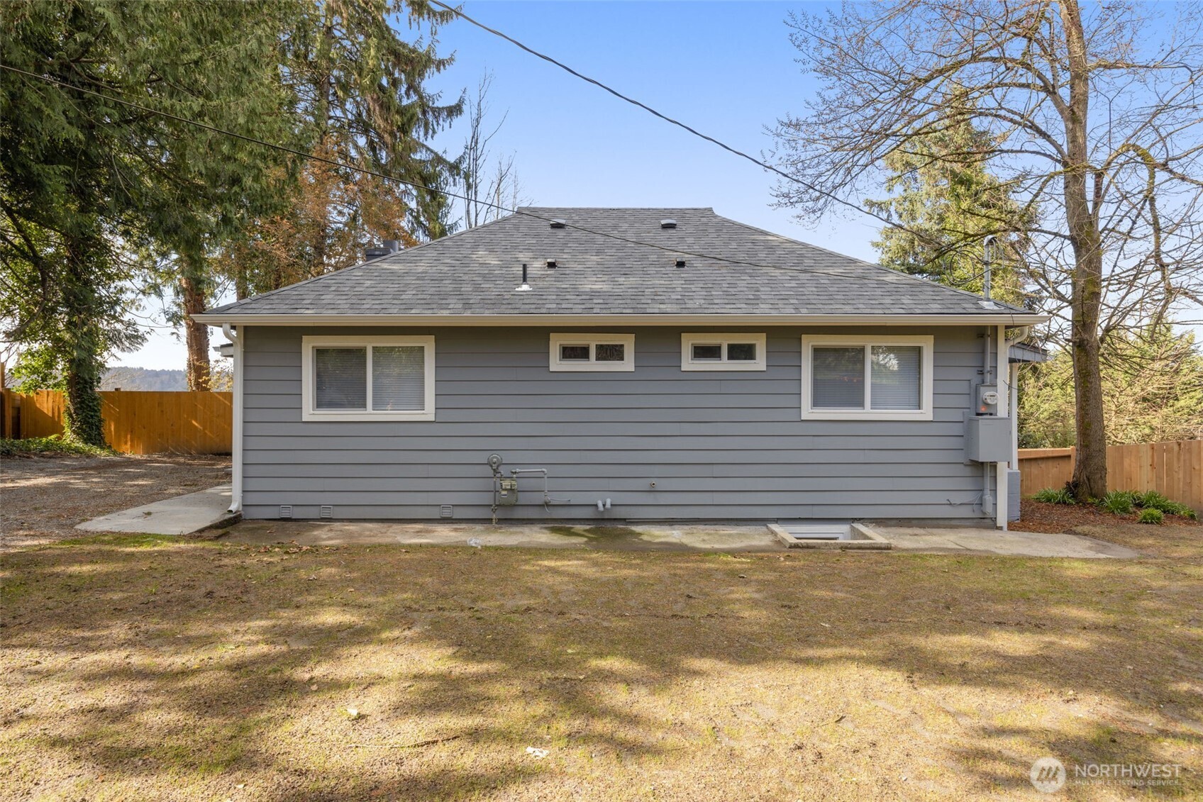 12041 S 56th Place , Seattle, WA 98178