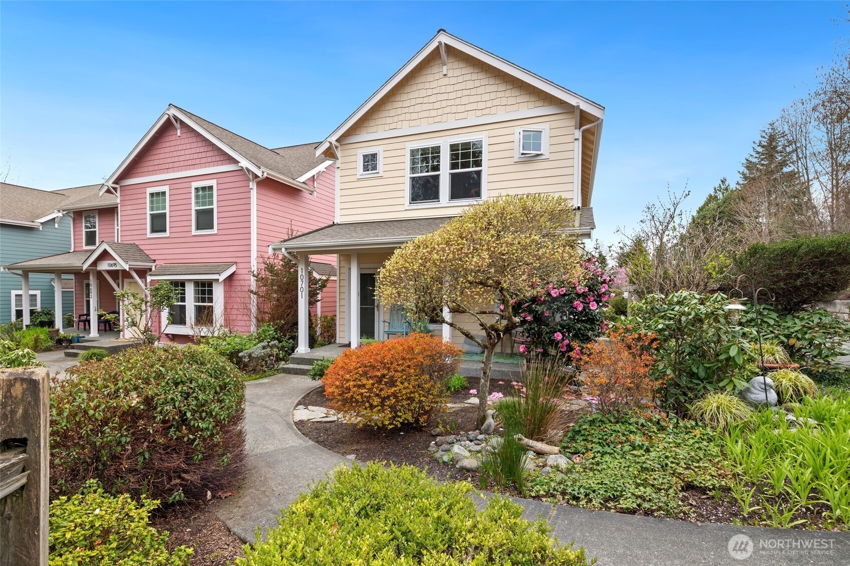 10701 NE Kingston Meadows Circle , Kingston, WA 98346