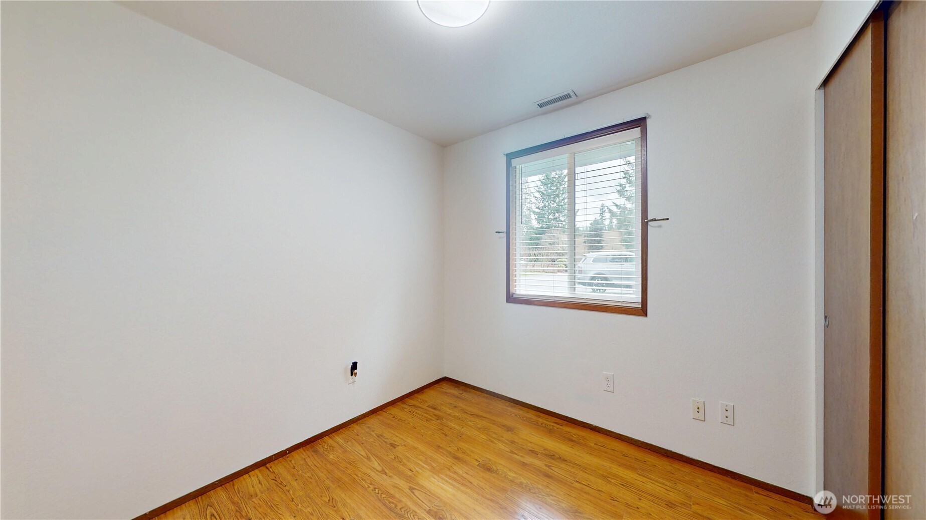 14723 Kestrel Place NE, Poulsbo, WA 98370