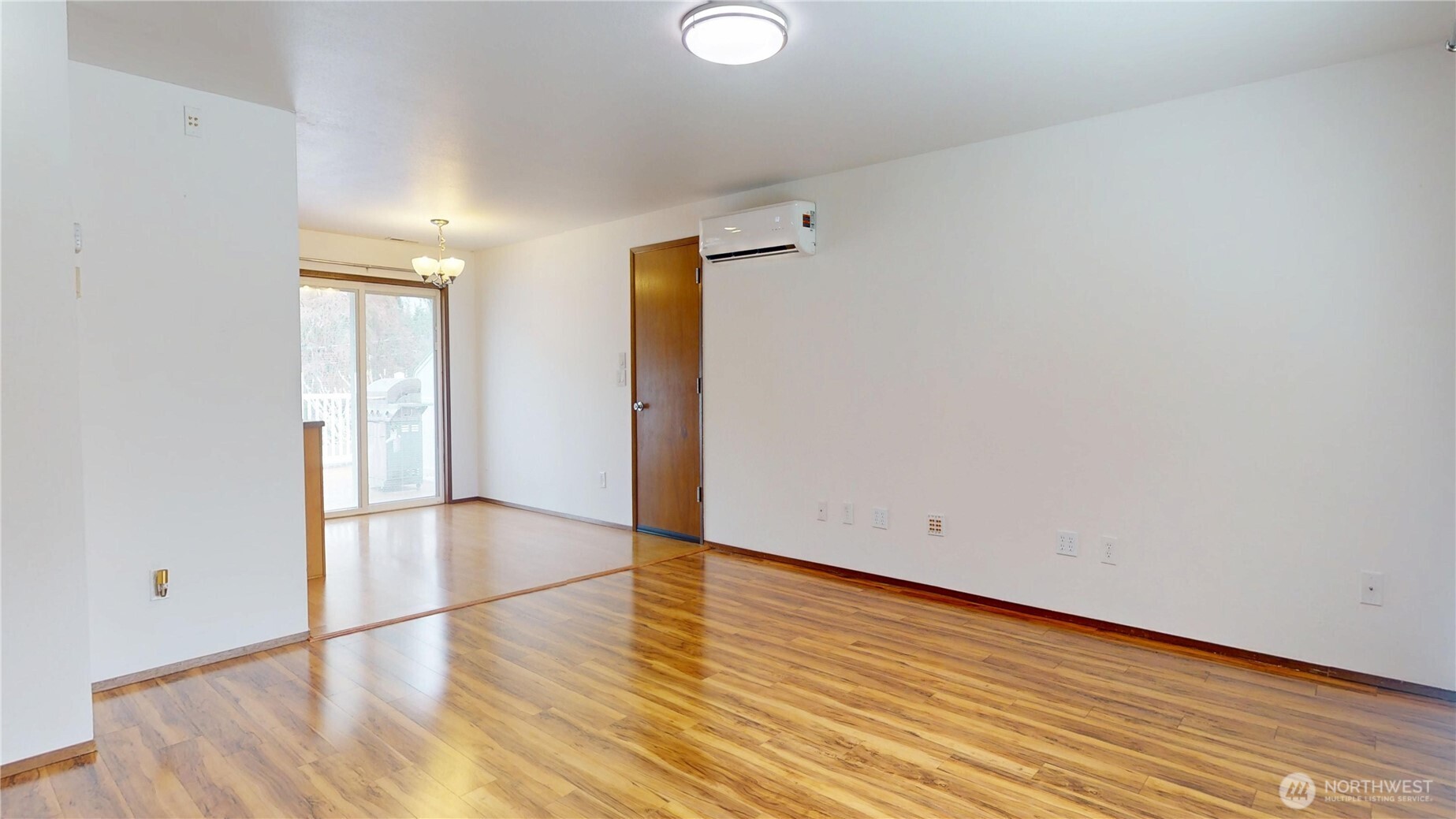 14723 Kestrel Place NE, Poulsbo, WA 98370