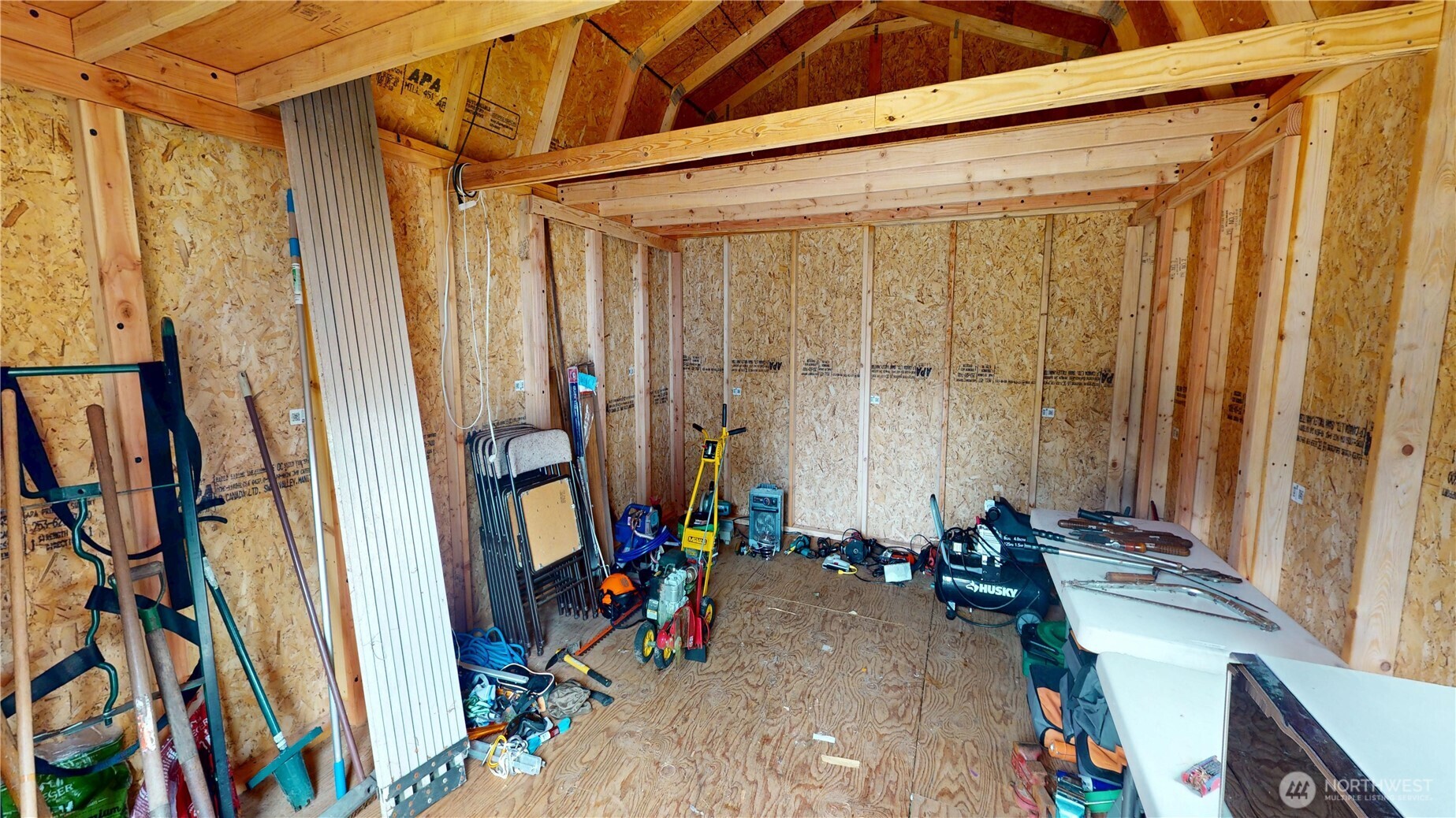 14723 Kestrel Place NE, Poulsbo, WA 98370