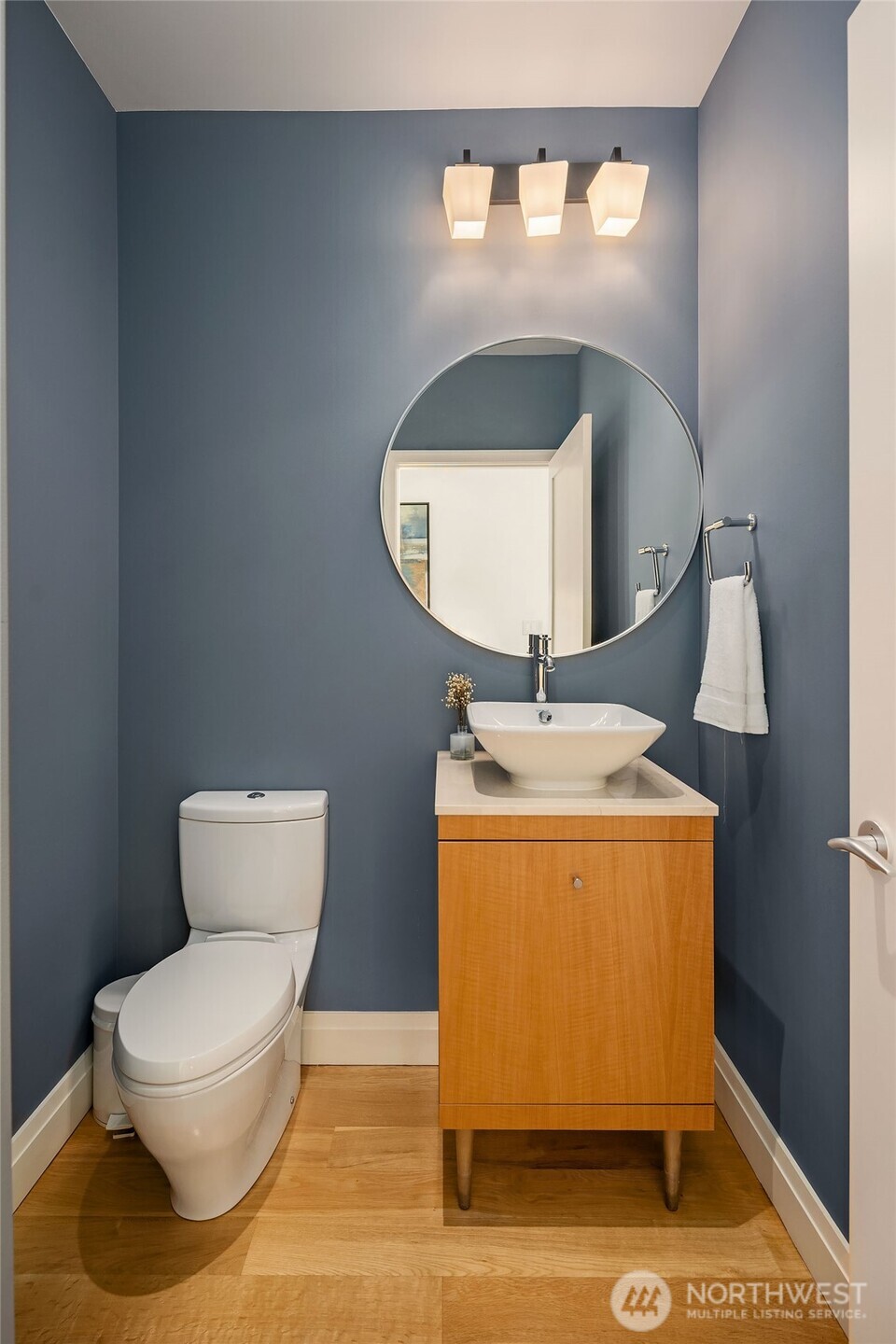 10700 NE 4th Street #4102, Bellevue, WA 98004