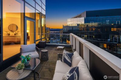 10700 NE 4th Street #4102, Bellevue, WA 98004 - Photo 22