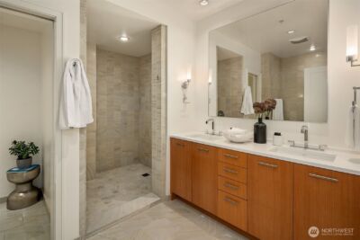 10700 NE 4th Street #4102, Bellevue, WA 98004 - Photo 25