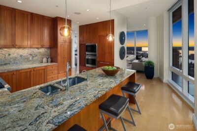 10700 NE 4th Street #4102, Bellevue, WA 98004 - Photo 8