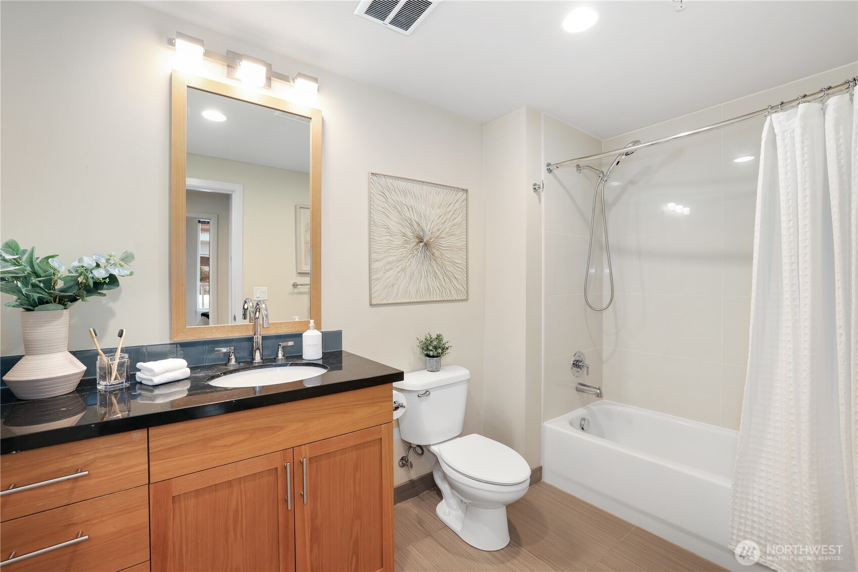 1515 Dock Street #204, Tacoma, WA 98402