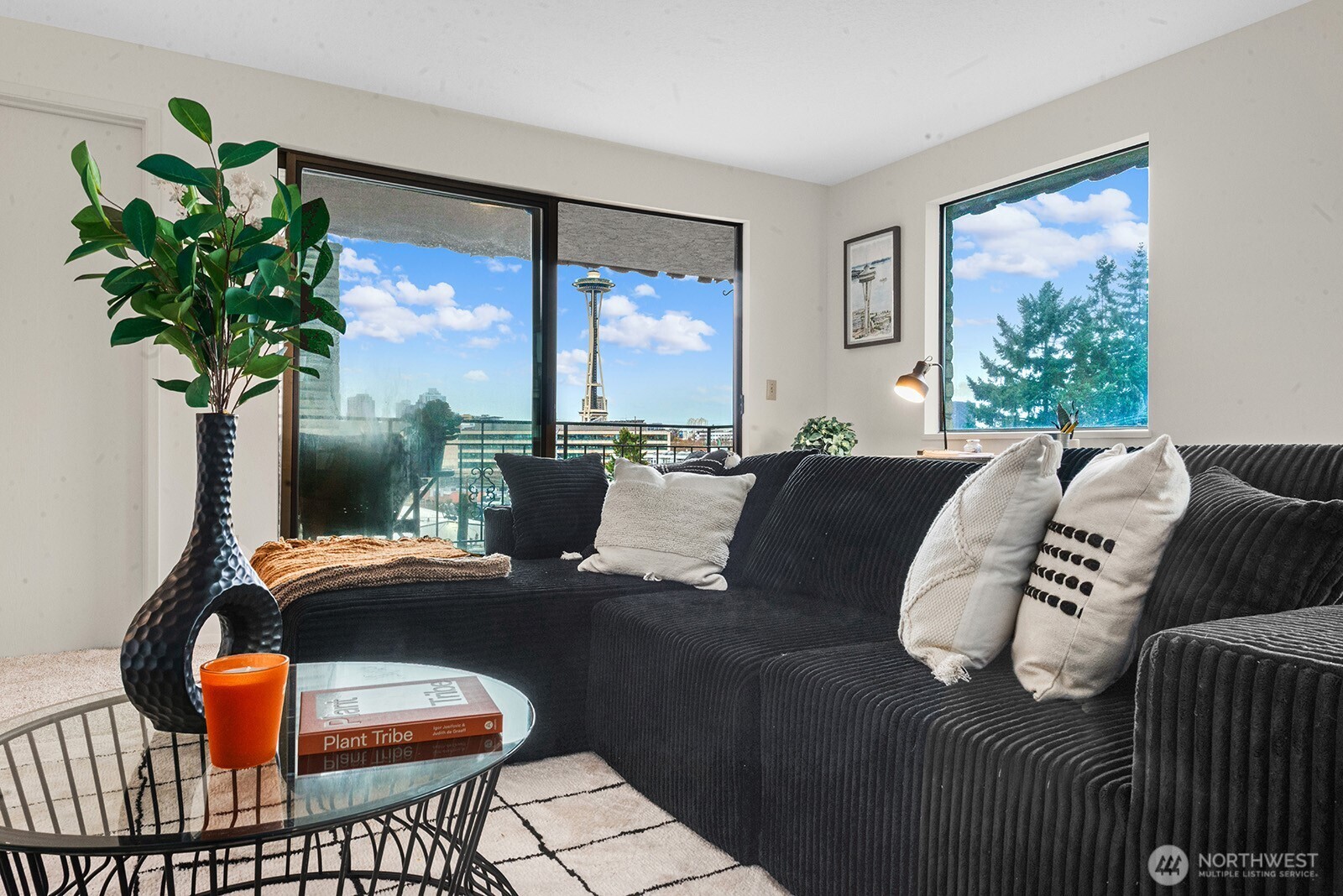 610 Aloha Street #404, Seattle, WA 98109