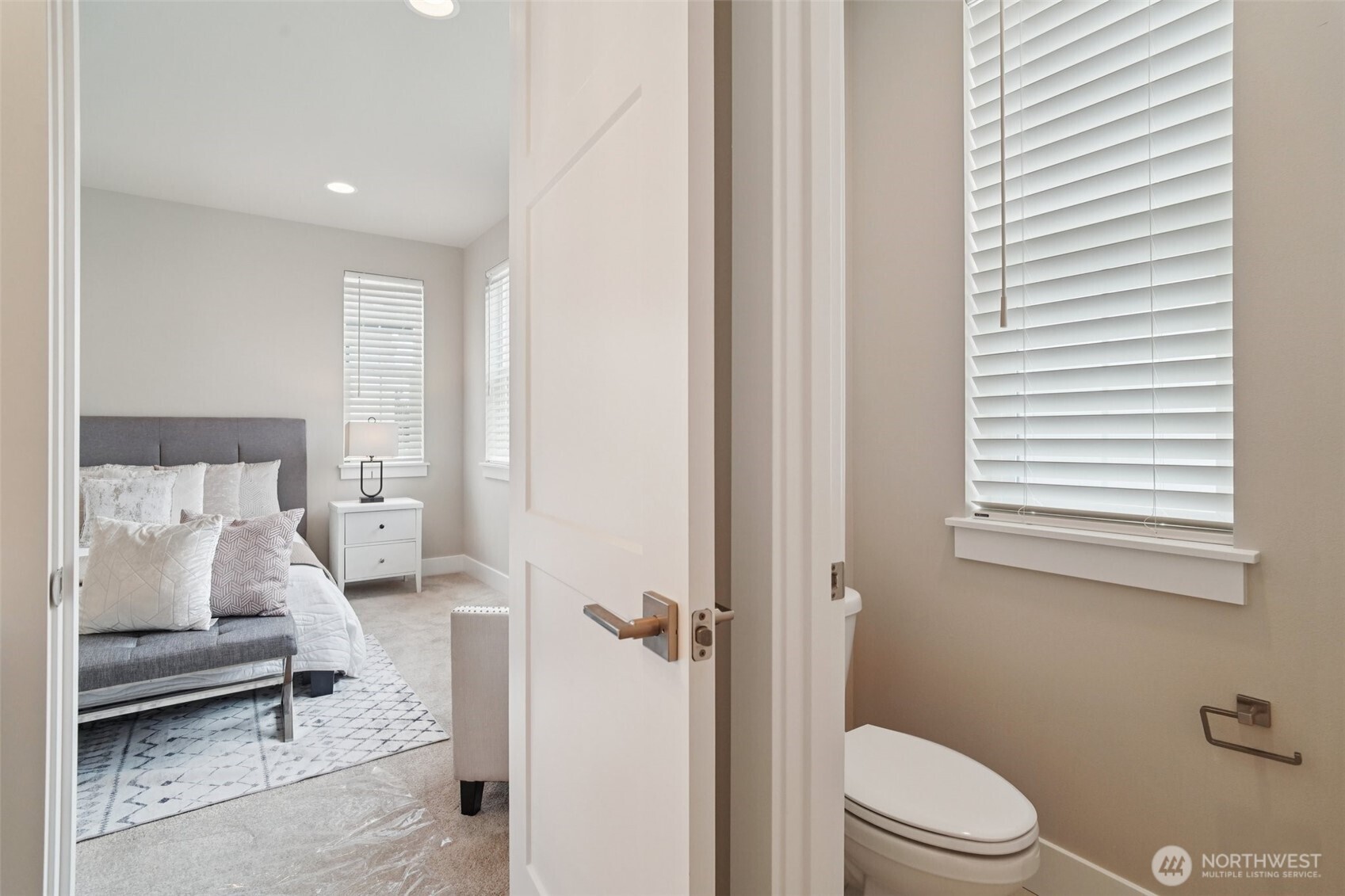 4265 Stossel Avenue , Carnation, WA 98014