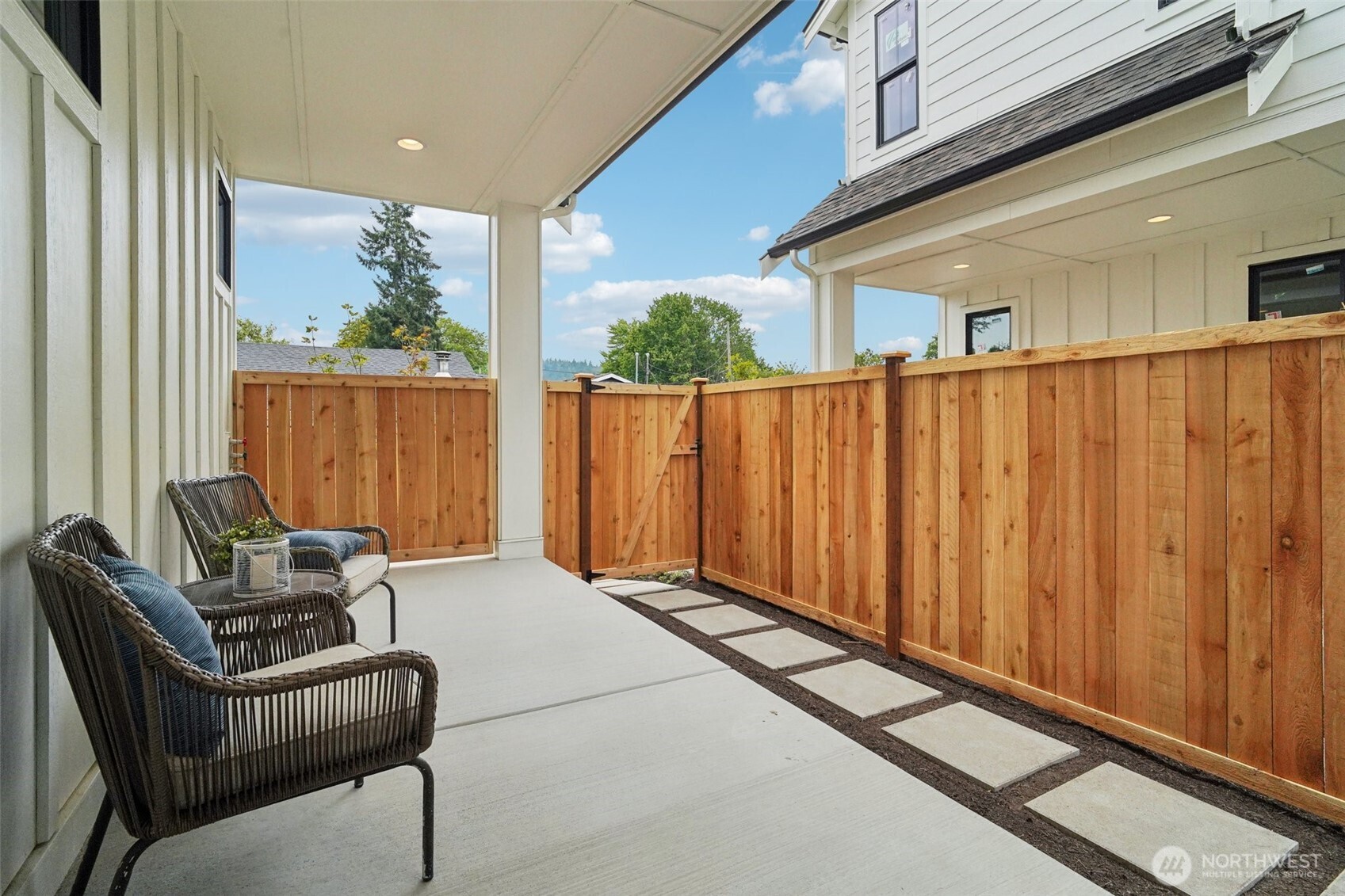 4275 Stossel Avenue , Carnation, WA 98014