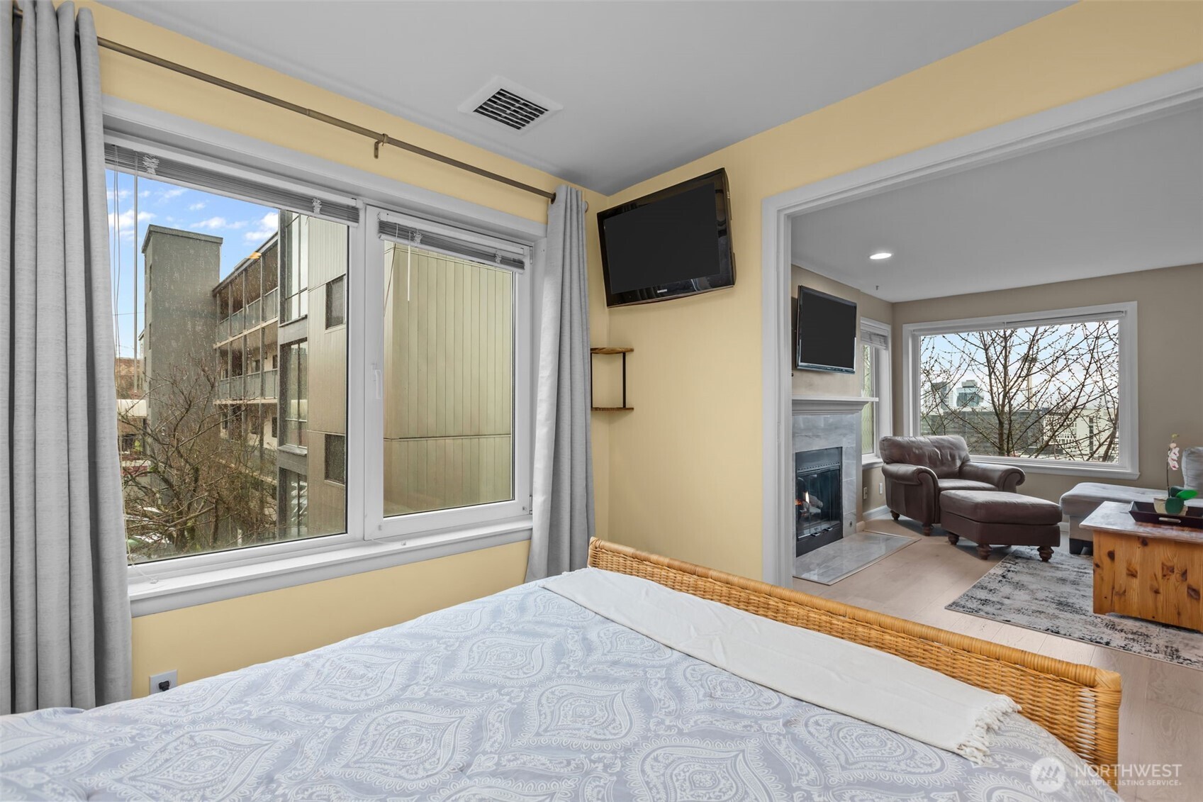 420 Melrose Avenue E #603, Seattle, WA 98102