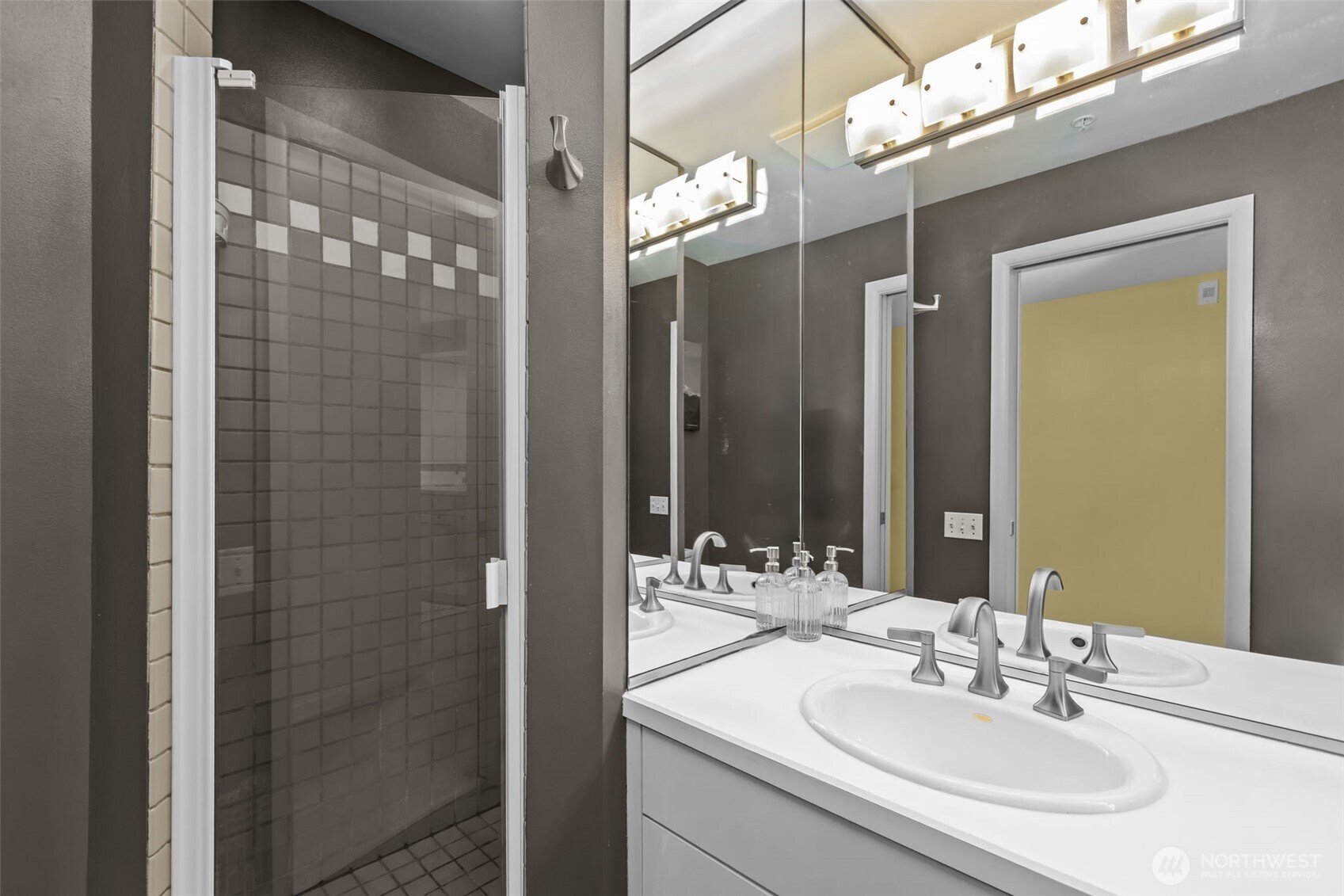 420 Melrose Avenue E #603, Seattle, WA 98102