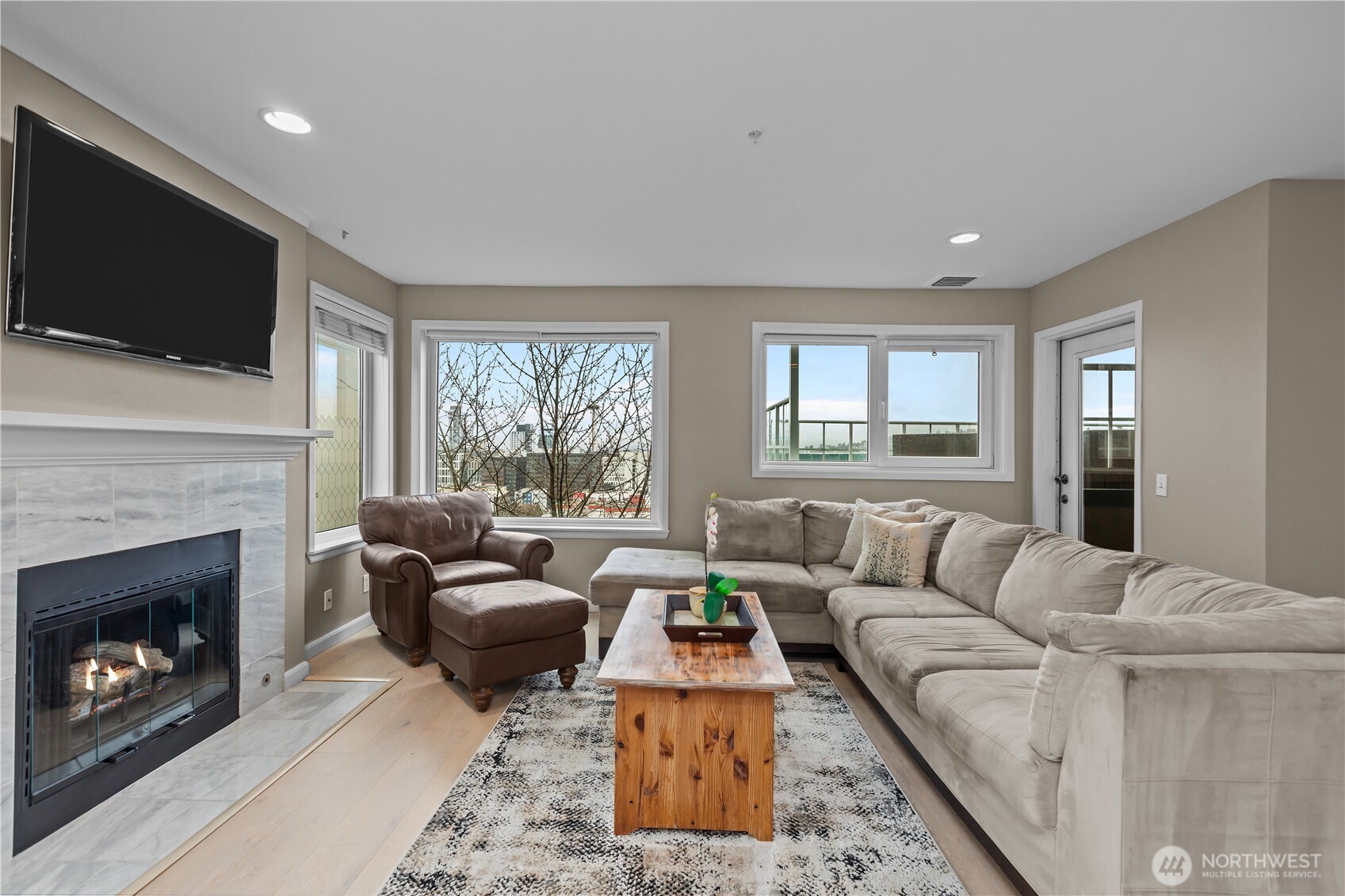 420 Melrose Avenue E #603, Seattle, WA 98102