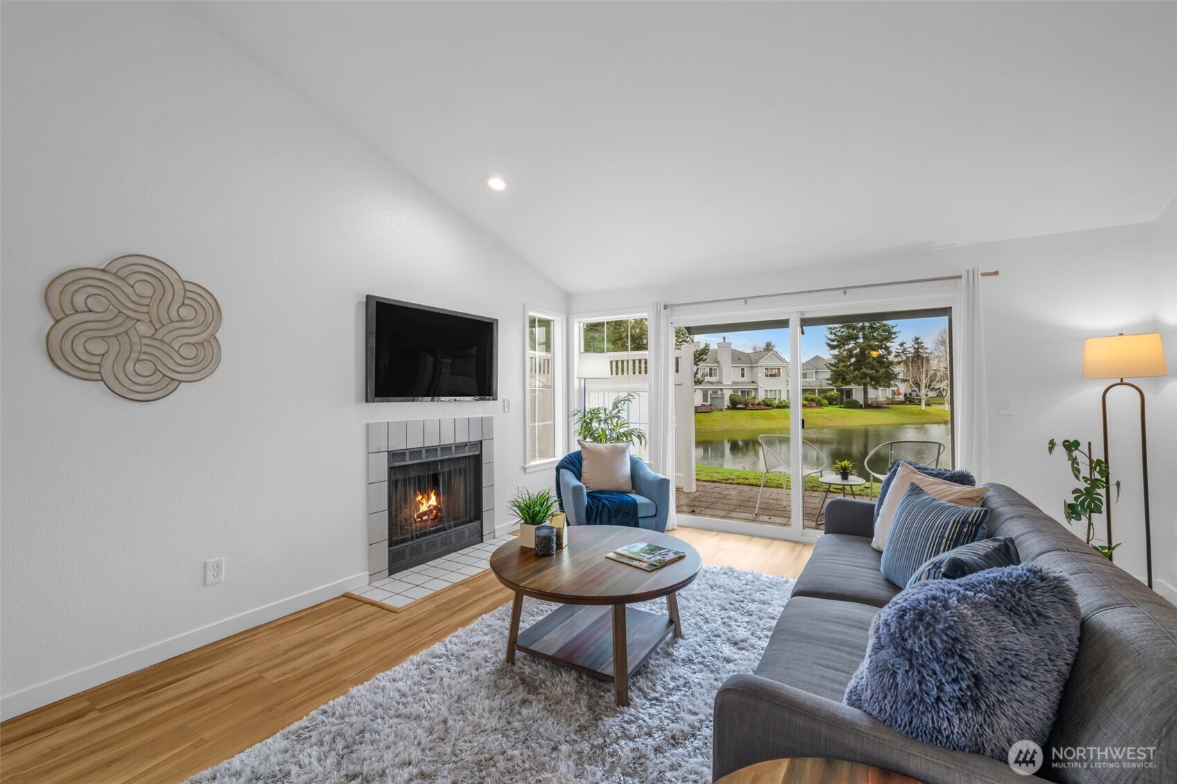 5736 S 238th Court #E1, Kent, WA 98032