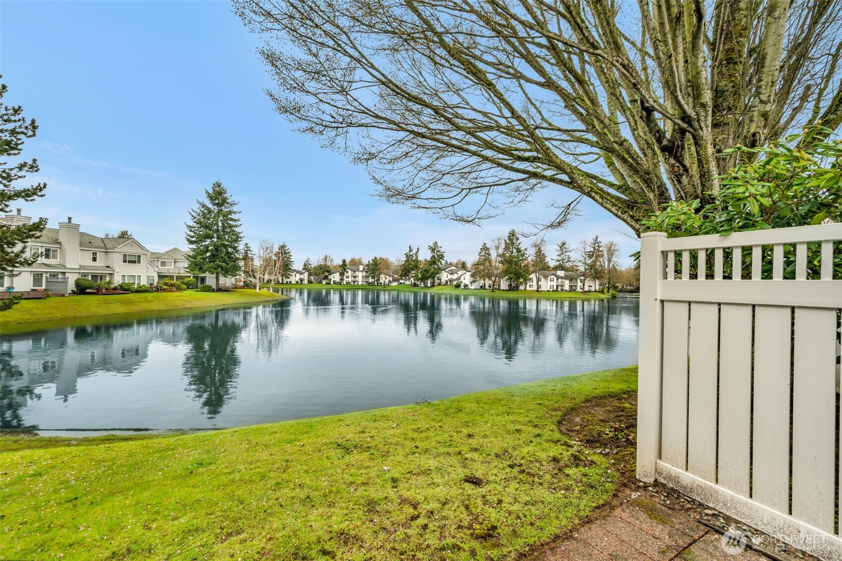 5736 S 238th Court #E1, Kent, WA 98032