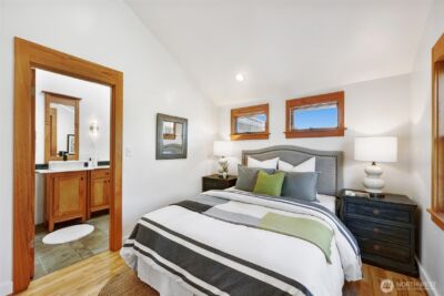 8333 27th Avenue NW, Seattle, WA 98117 - Photo 15