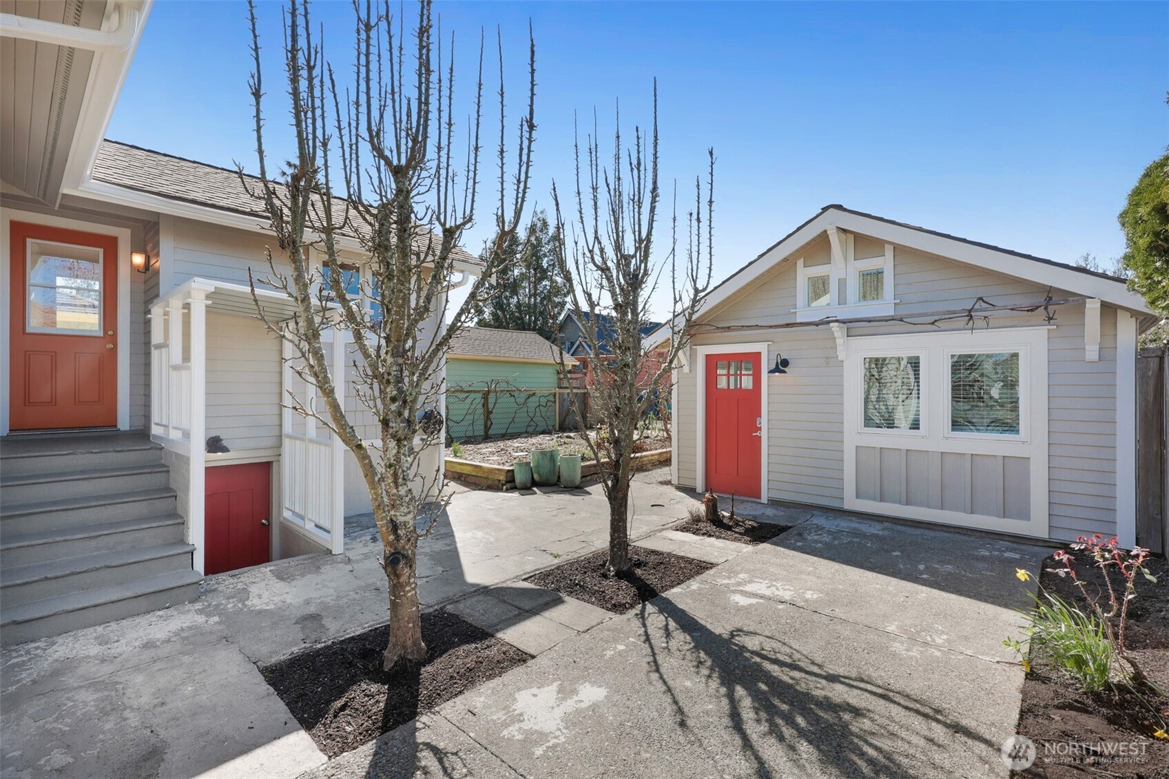 8333 27th Avenue NW, Seattle, WA 98117