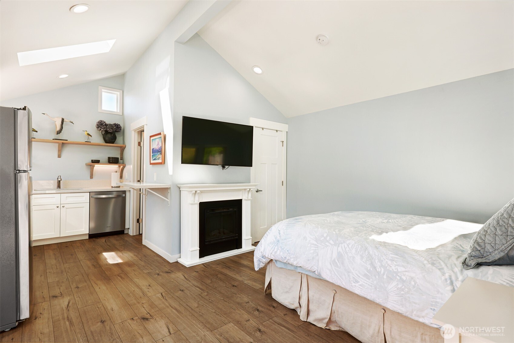 8333 27th Avenue NW, Seattle, WA 98117