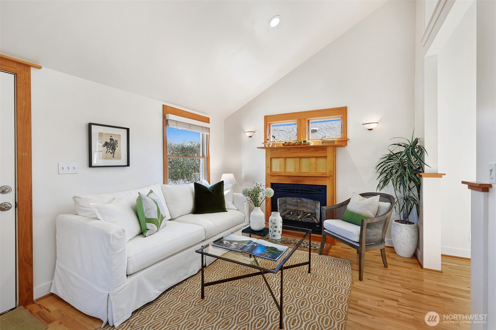 8333 27th Avenue NW, Seattle, WA 98117