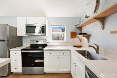 8333 27th Avenue NW, Seattle, WA 98117 - Photo 21