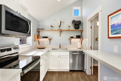 8333 27th Avenue NW, Seattle, WA 98117 - Photo 22