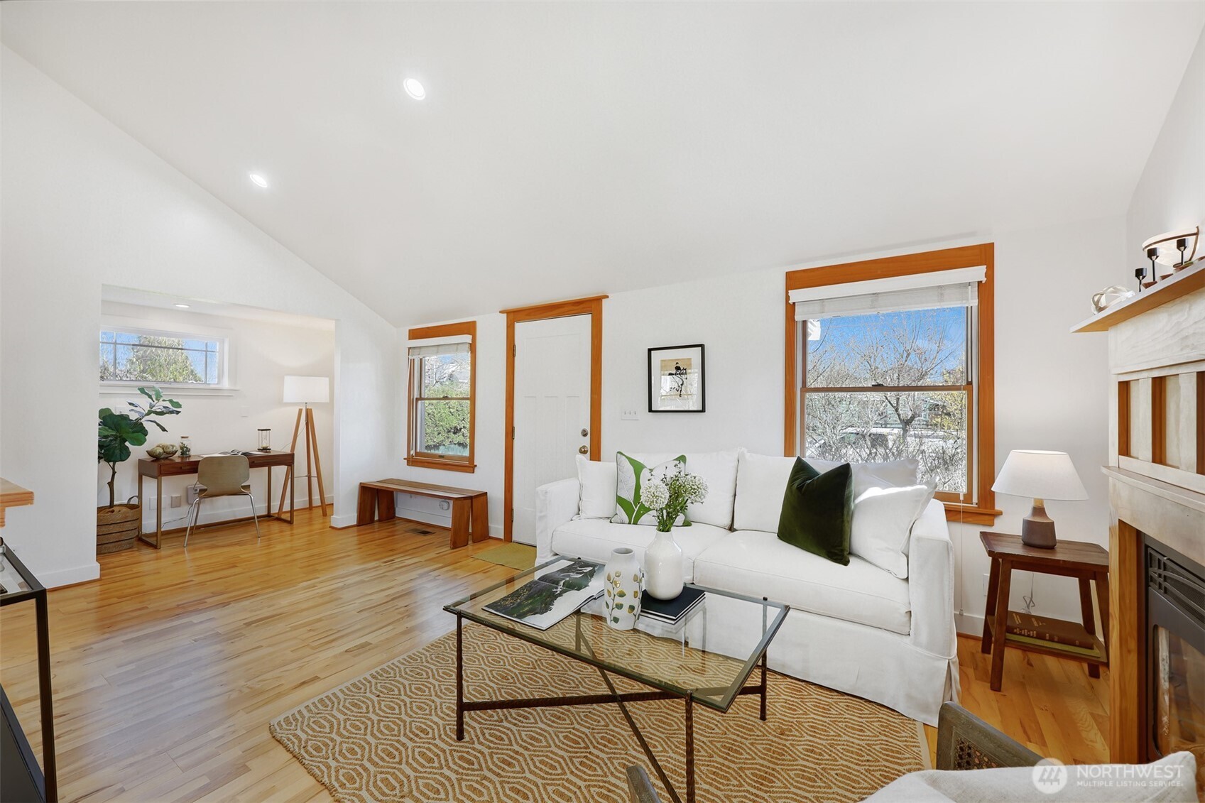 8333 27th Avenue NW, Seattle, WA 98117