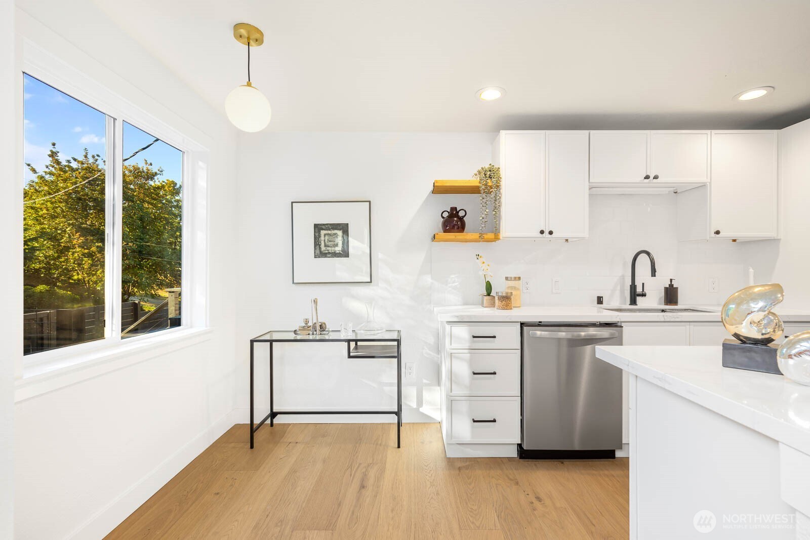 1722 Martin Luther King Jr Way , Seattle, WA 98122