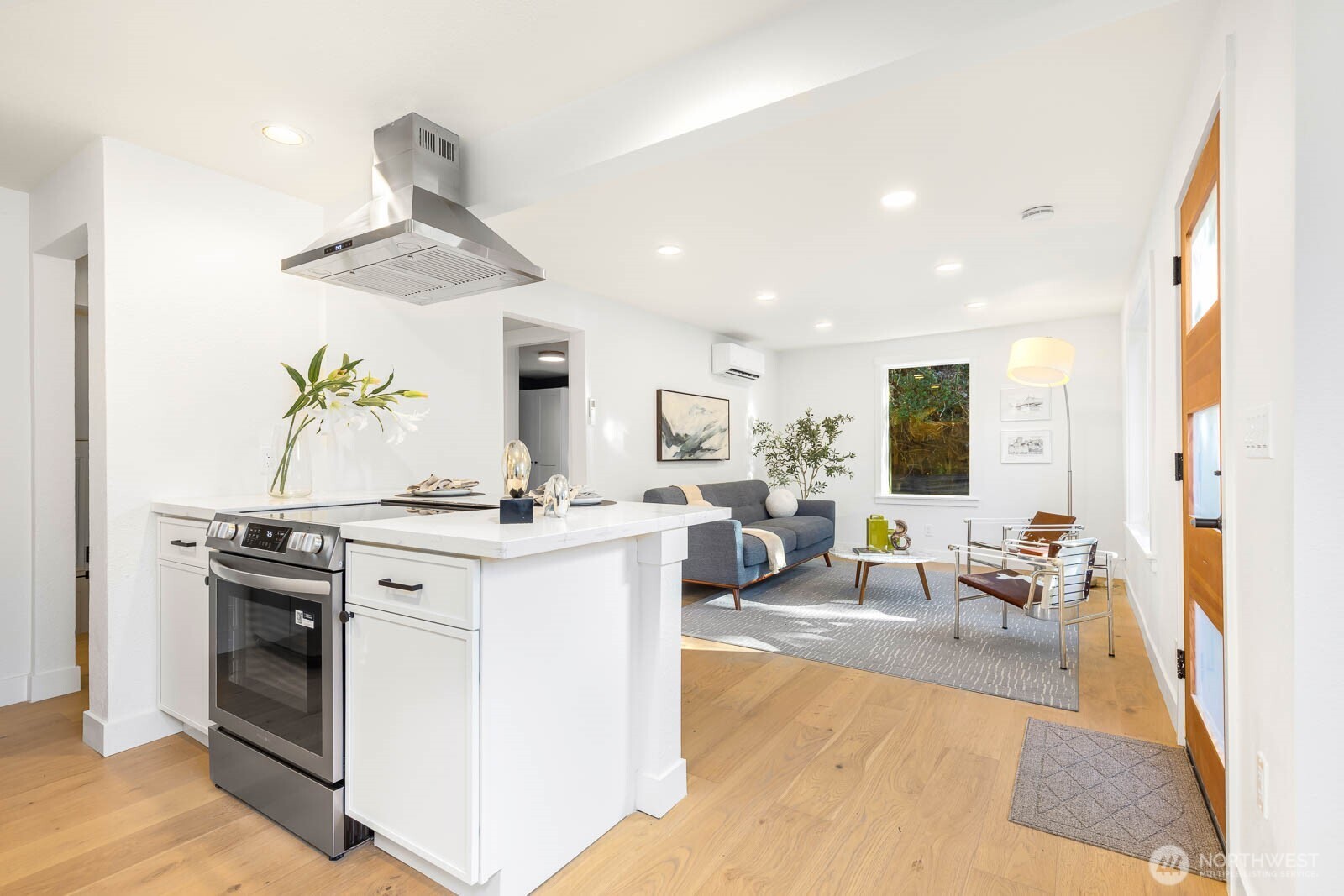 1722 Martin Luther King Jr Way , Seattle, WA 98122