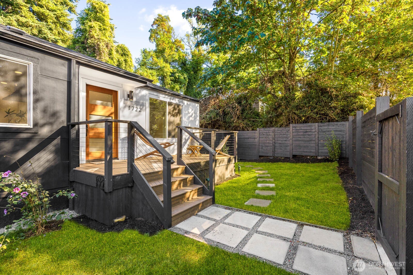 1722 Martin Luther King Jr Way , Seattle, WA 98122