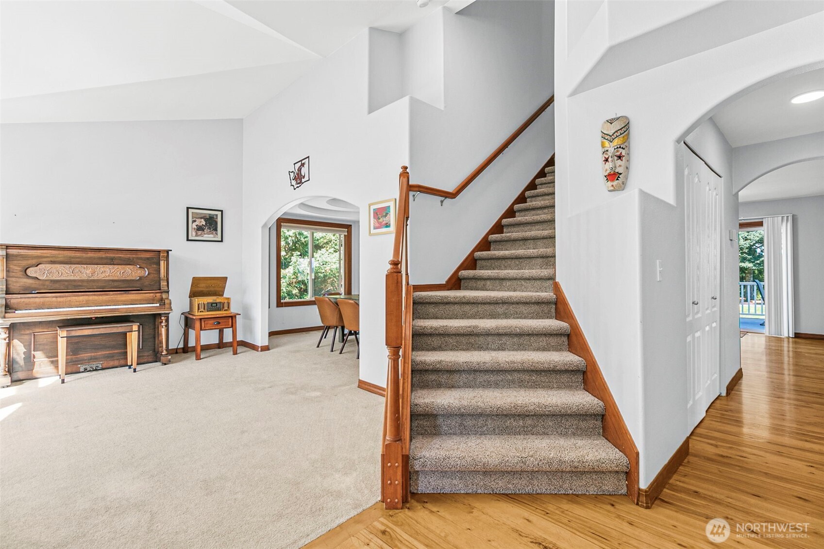 403 207th Avenue E, Lake Tapps, WA 98391-5611