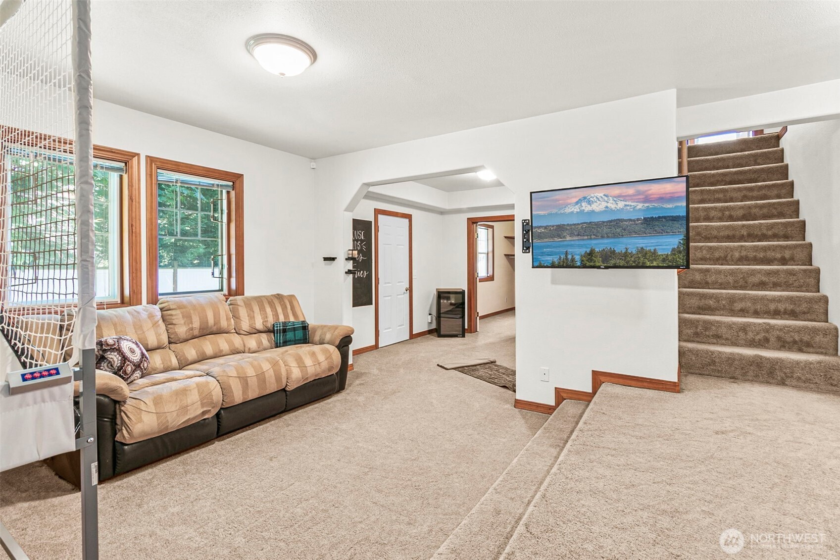 403 207th Avenue E, Lake Tapps, WA 98391-5611