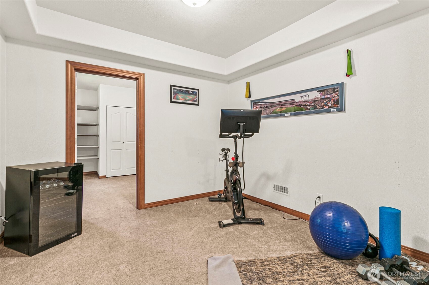 403 207th Avenue E, Lake Tapps, WA 98391-5611