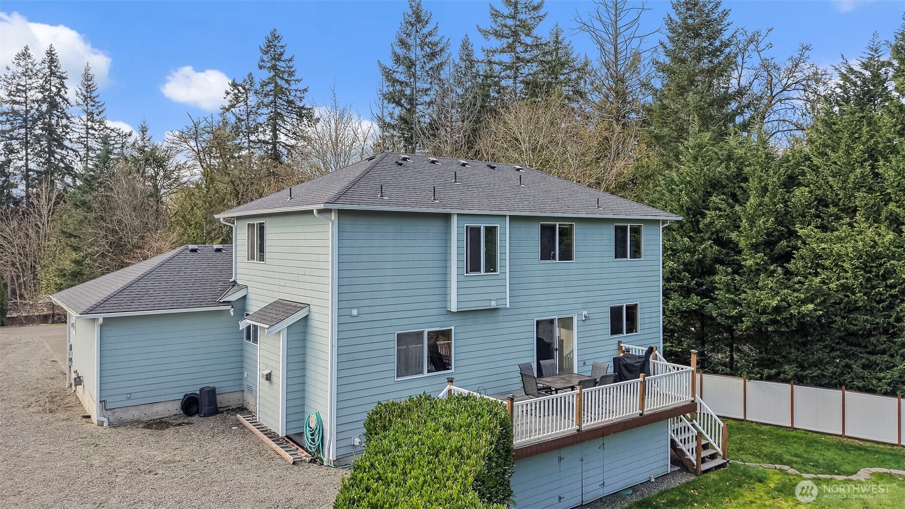 403 207th Avenue E, Auburn, WA 98391-5611