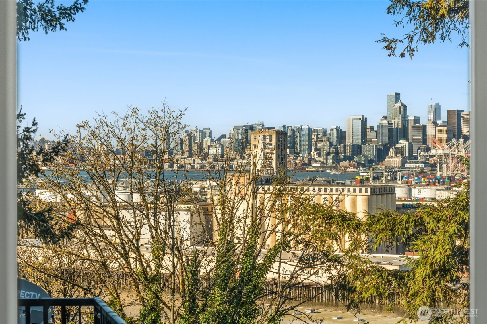 3708 20th Avenue SW, Seattle, WA 98106