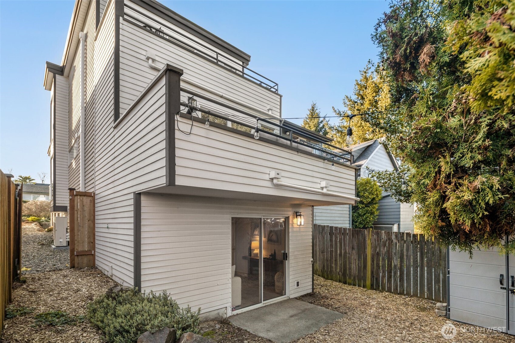 3708 20th Avenue SW, Seattle, WA 98106