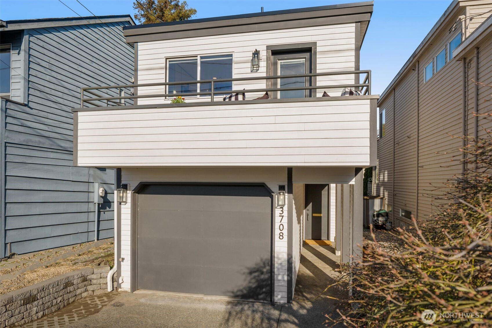 3708 20th Avenue SW, Seattle, WA 98106