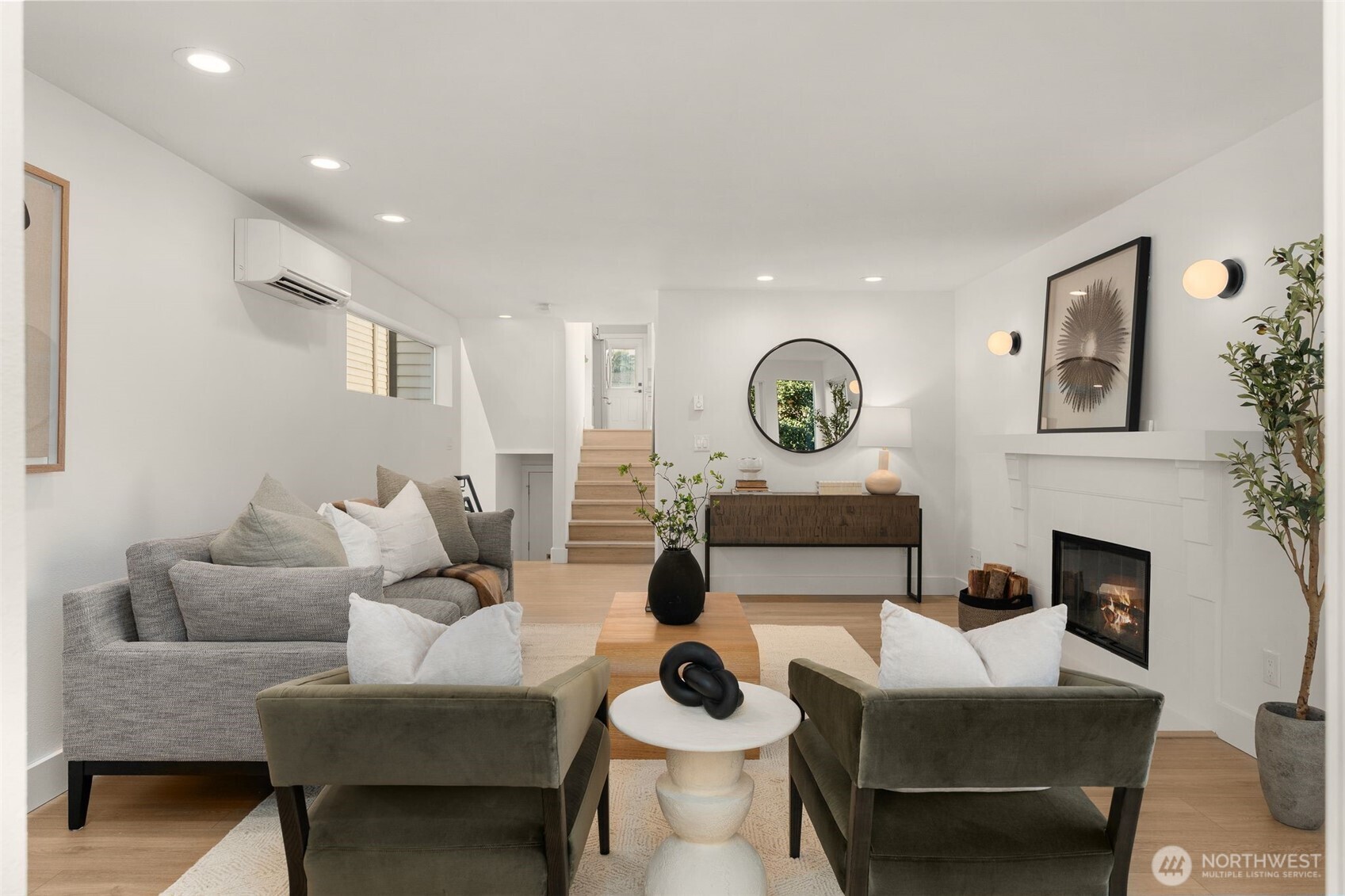 3708 20th Avenue SW, Seattle, WA 98106