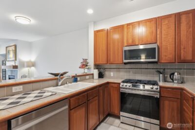 2000 Alaskan Way #553, Seattle, WA 98121 - Photo 14