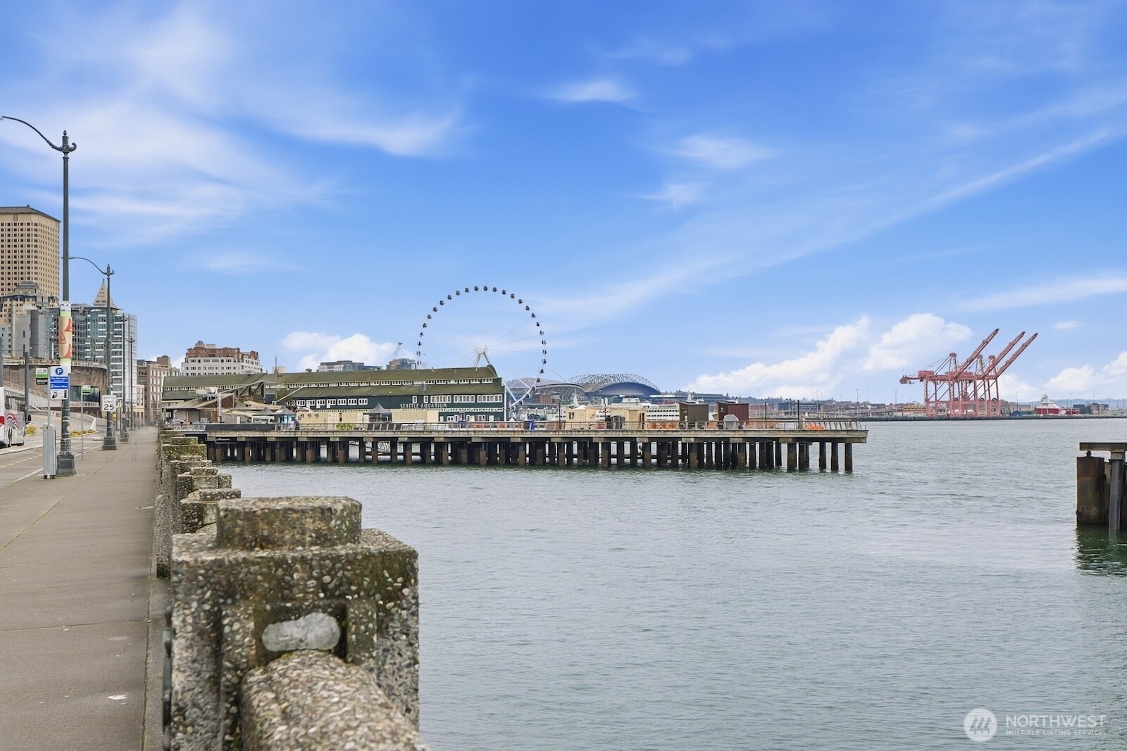 2000 Alaskan Way #553, Seattle, WA 98121