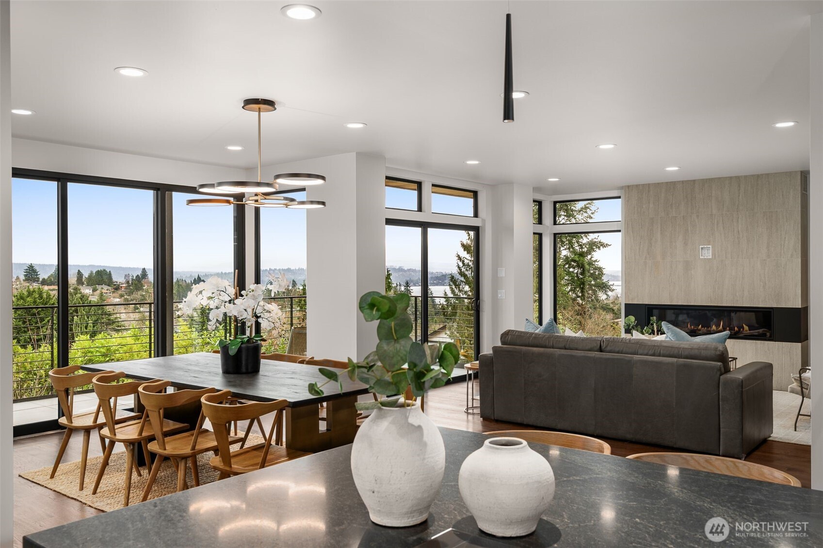 6038 50 Avenue NE, Seattle, WA 98115