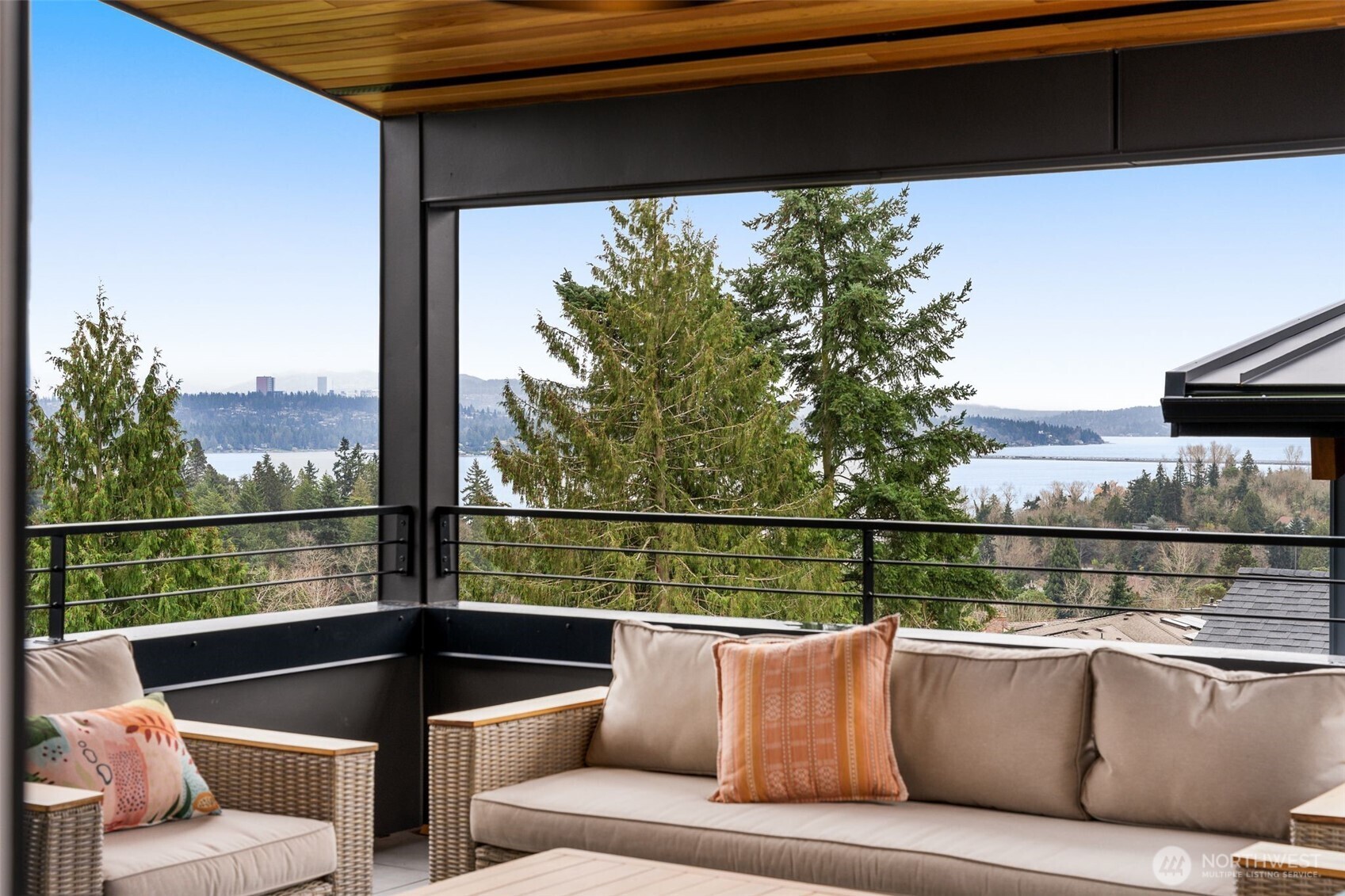 6038 50 Avenue NE, Seattle, WA 98115