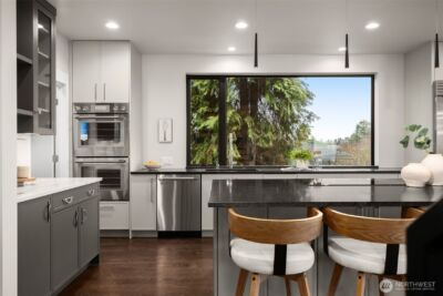 6038 50 Avenue NE, Seattle, WA 98115 - Photo 9