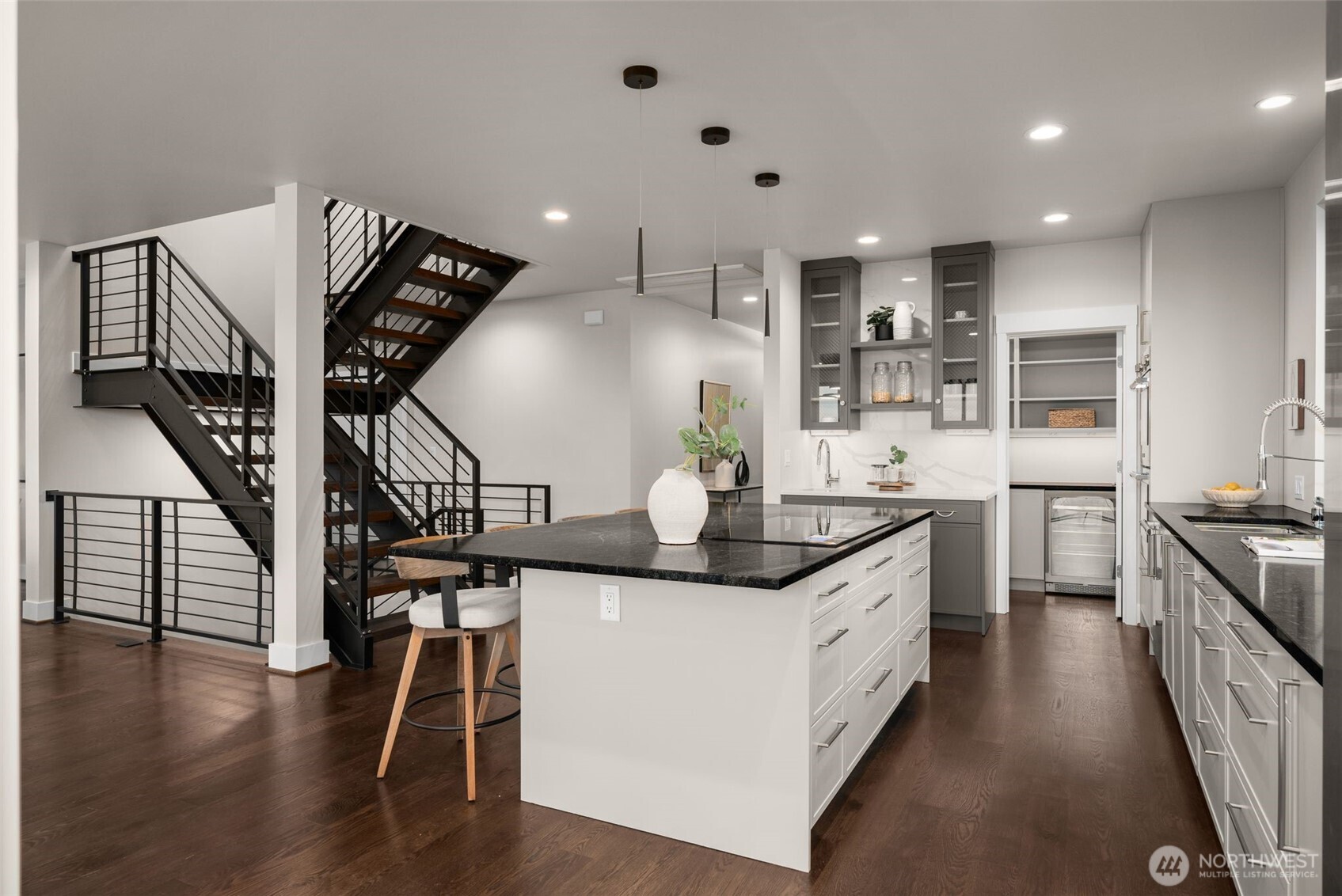 6038 50 Avenue NE, Seattle, WA 98115