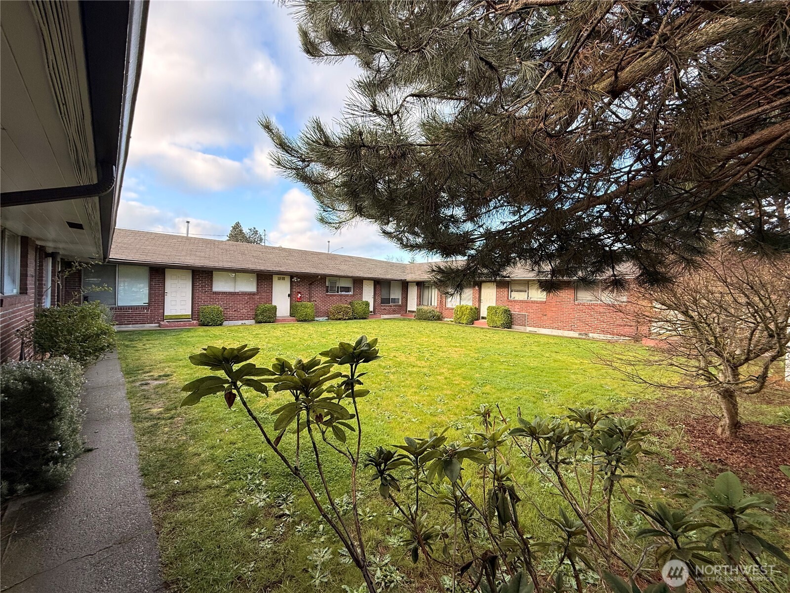 4902 111th Street SW, Lakewood, WA 98499-5407