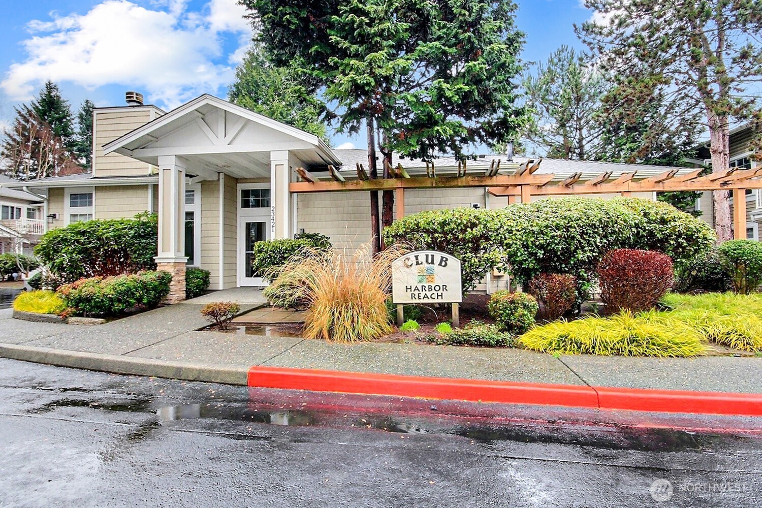 5921 S 234th Place , Kent, WA 98032