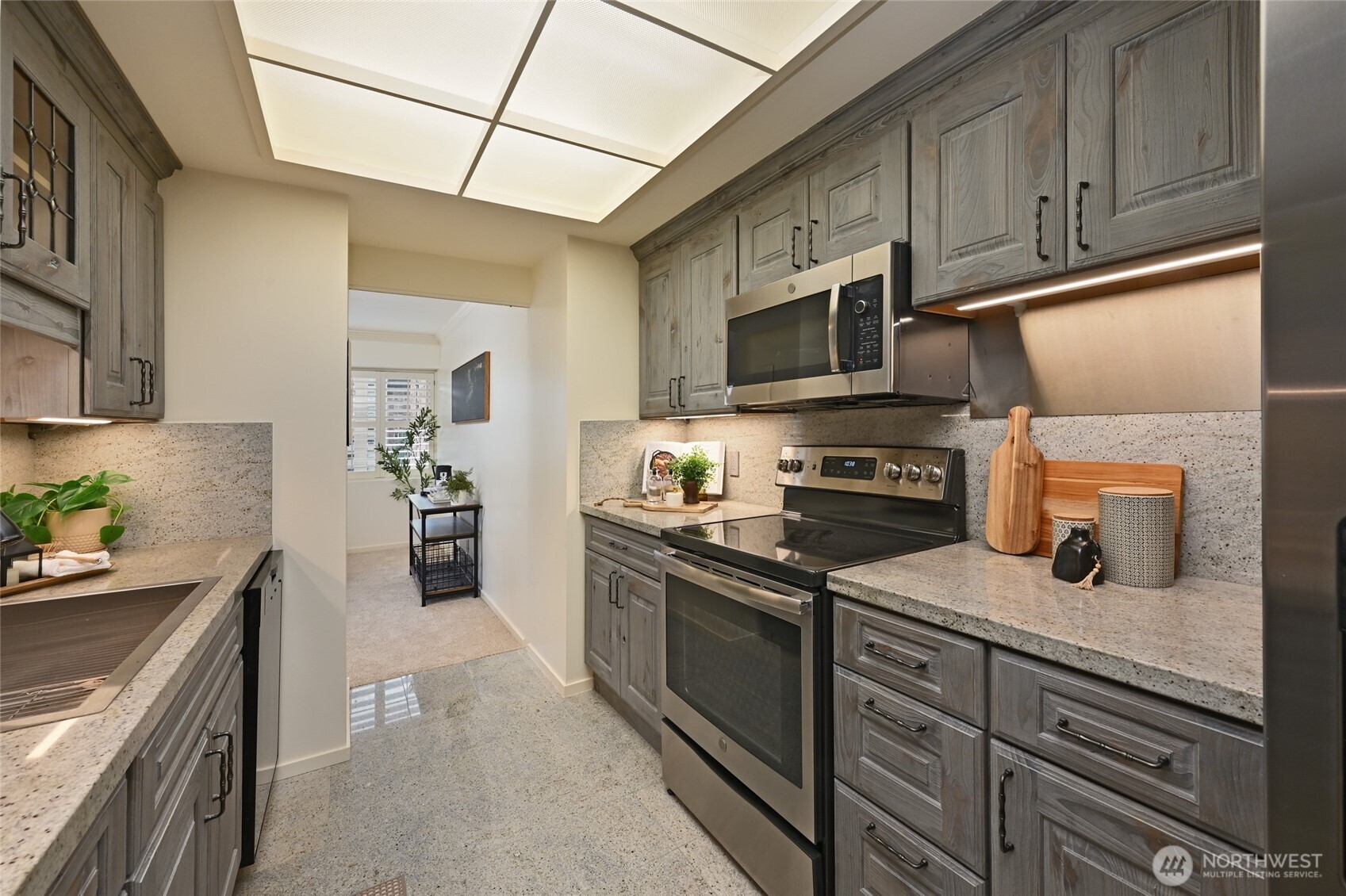 1301 Spring Street #6D, Seattle, WA 98104