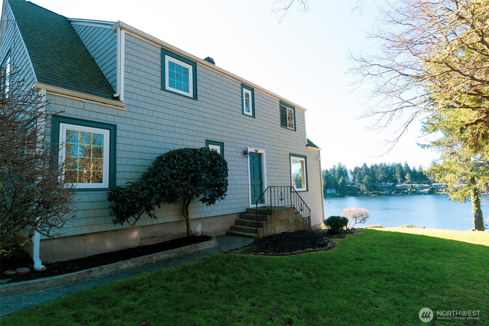 10826 Meadow Road SW, Lakewood, WA 98499