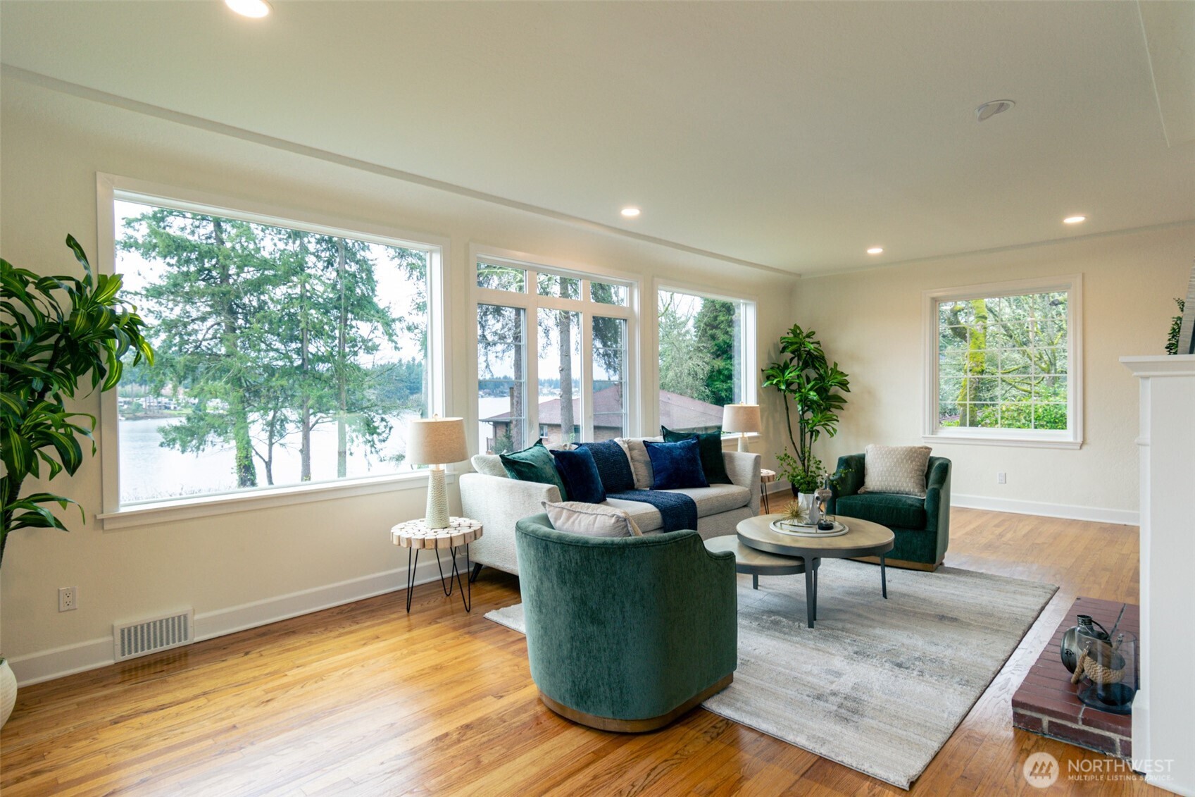 10826 Meadow Road SW, Lakewood, WA 98499