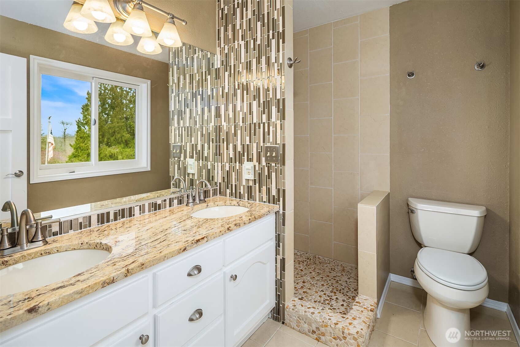 8909 172nd Street SE, Snohomish, WA 98296